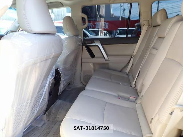 Toyota LAND CRUISER PRADO 2021-01 7280649-42