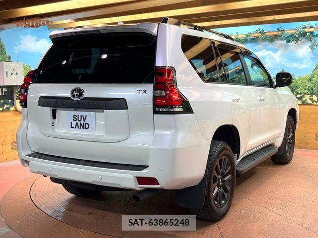 Toyota LAND CRUISER PRADO 2023-03 7327829-16