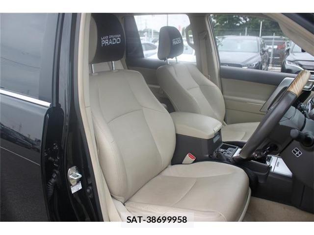 Toyota LAND CRUISER PRADO 2018-05 7327842-13
