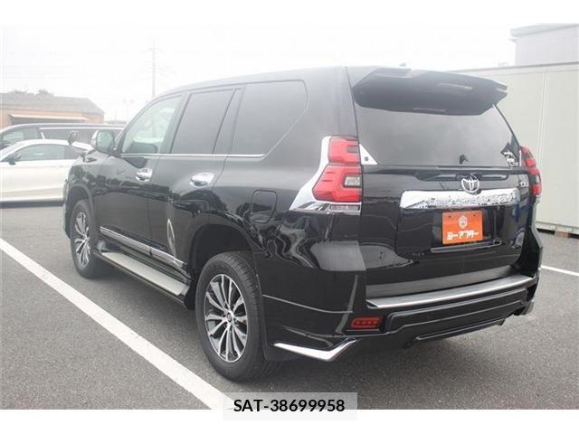 Toyota LAND CRUISER PRADO 2018-05 7327842-21