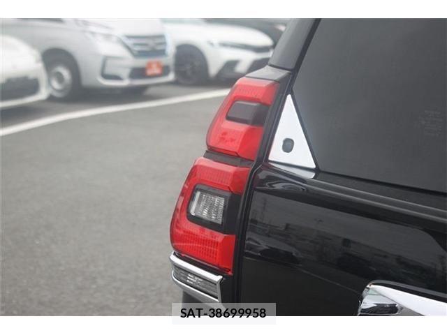 Toyota LAND CRUISER PRADO 2018-05 7327842-26