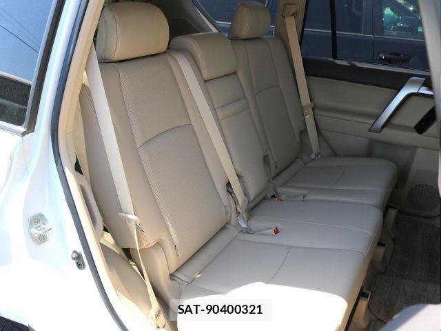 Toyota LAND CRUISER PRADO 2023-01 7327827-7