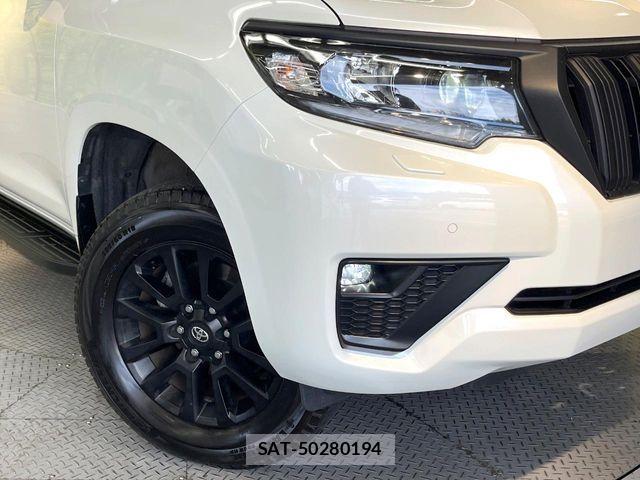 Toyota LAND CRUISER PRADO 2023-03 7327832-12