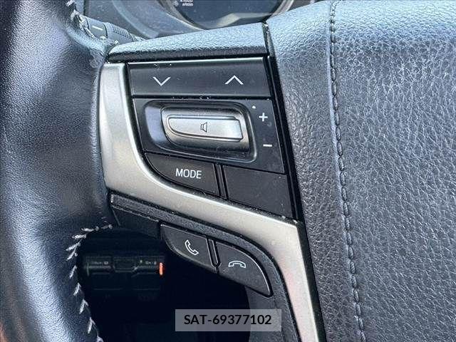 Toyota LAND CRUISER PRADO 2020-03 7327835-25