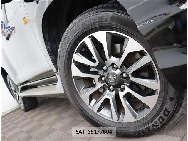 Toyota LAND CRUISER PRADO 2023-10 7327826-24