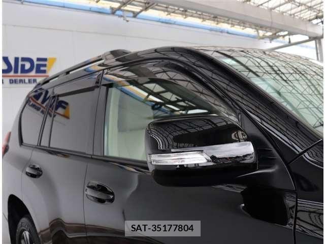 Toyota LAND CRUISER PRADO 2023-10 7327826-29