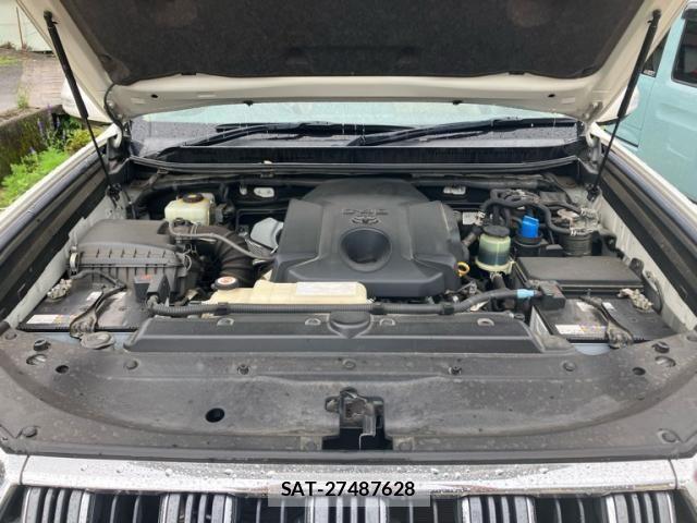 Toyota LAND CRUISER PRADO 2018-02 7327831-22
