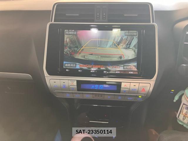 Toyota LAND CRUISER PRADO 2021-02 7327843-24