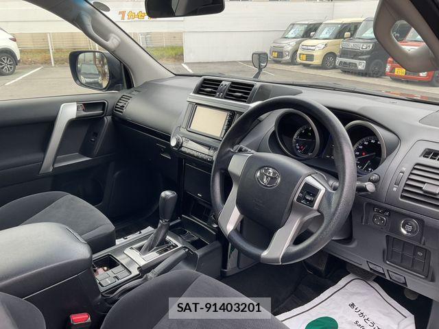 Toyota LAND CRUISER PRADO 2015-08 7327861-13