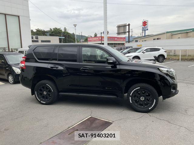 Toyota LAND CRUISER PRADO 2015-08 7327861-3