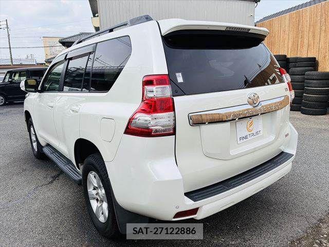 Toyota LAND CRUISER PRADO 2015-03 7327852-22