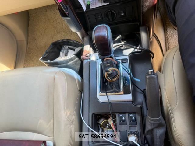 Toyota LAND CRUISER PRADO 2015-10 7327859-24