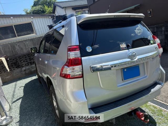 Toyota LAND CRUISER PRADO 2015-10 7327859-4