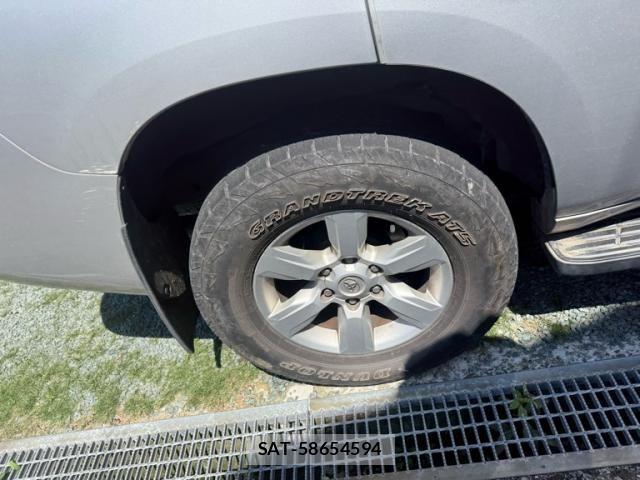 Toyota LAND CRUISER PRADO 2015-10 7327859-7