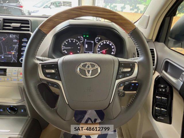 Toyota LAND CRUISER PRADO 2023-06 7327830-13