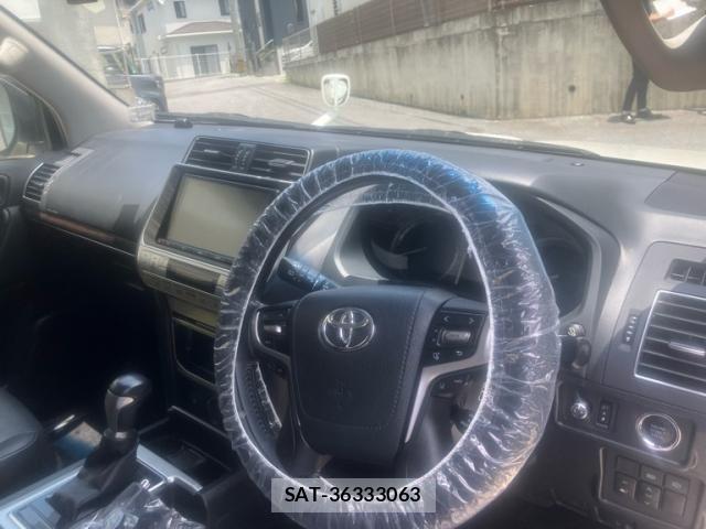 Toyota LAND CRUISER PRADO 2018-01 7327850-11