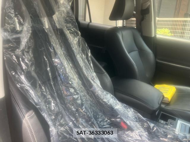 Toyota LAND CRUISER PRADO 2018-01 7327850-12