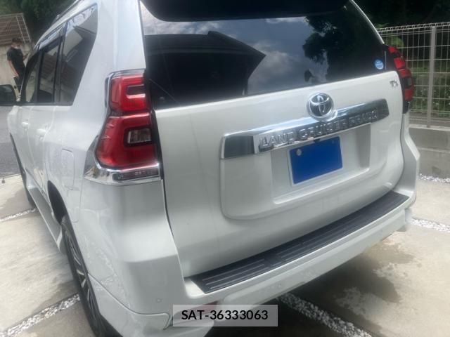 Toyota LAND CRUISER PRADO 2018-01 7327850-2