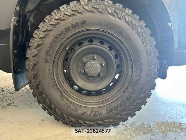 Toyota LAND CRUISER PRADO 2015-01 7327855-28