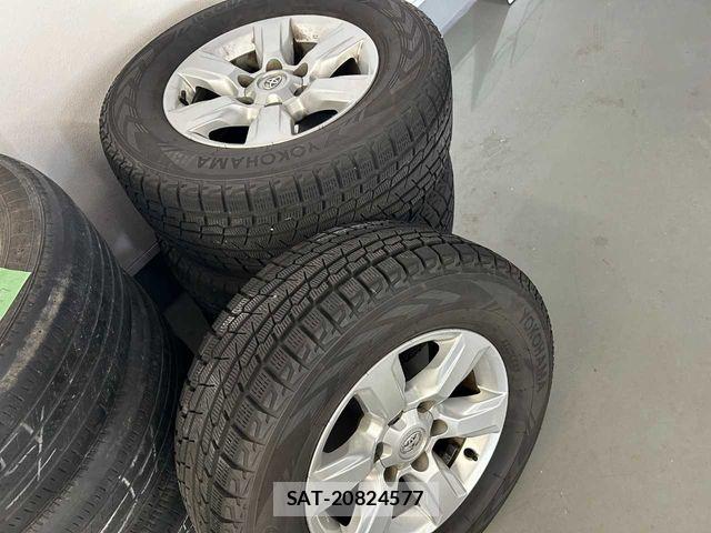 Toyota LAND CRUISER PRADO 2015-01 7327855-29