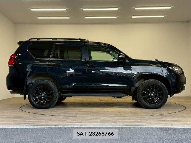 Toyota LAND CRUISER PRADO 2021-04 7358361-16