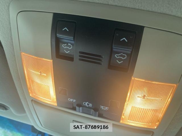 Toyota LAND CRUISER PRADO 2017-11 7358367-19