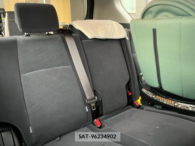 Toyota LAND CRUISER PRADO 2021-04 7358377-10