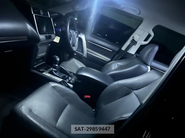 Toyota LAND CRUISER PRADO 2018-03 7358375-9