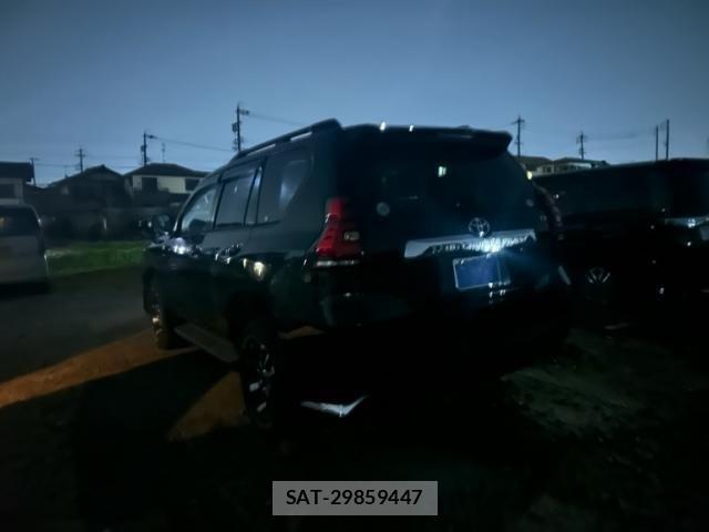 Toyota LAND CRUISER PRADO 2018-03 7358375-3
