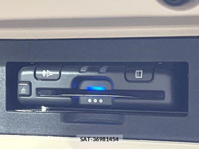 Toyota LAND CRUISER PRADO 2022-05 7358363-5