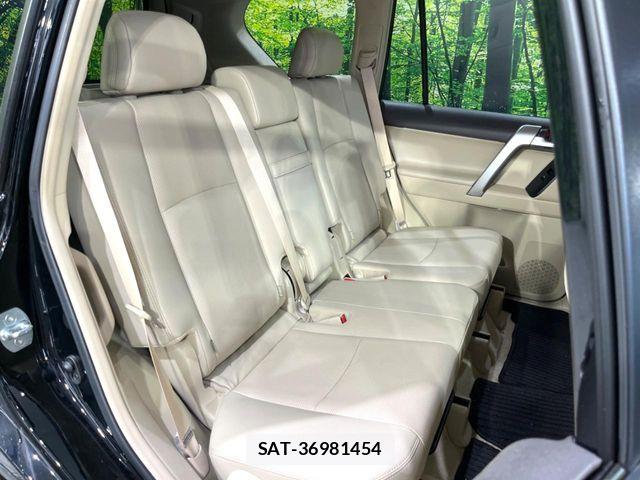 Toyota LAND CRUISER PRADO 2022-05 7358363-8