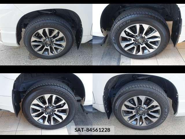 Toyota LAND CRUISER PRADO 2023-04 7358351-12