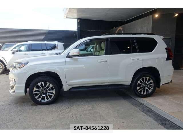 Toyota LAND CRUISER PRADO 2023-04 7358351-5