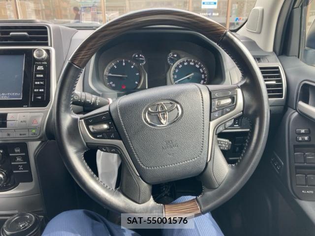 Toyota LAND CRUISER PRADO 2018-03 7358364-17