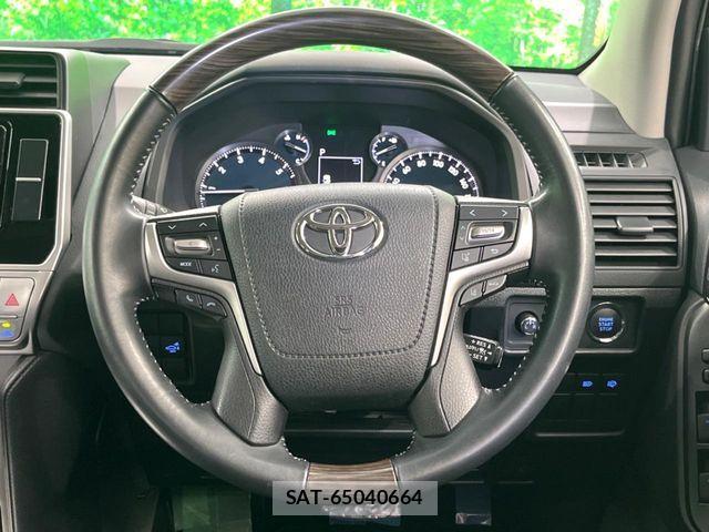 Toyota LAND CRUISER PRADO 2023-11 7358365-12