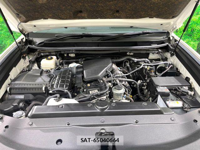 Toyota LAND CRUISER PRADO 2023-11 7358365-17