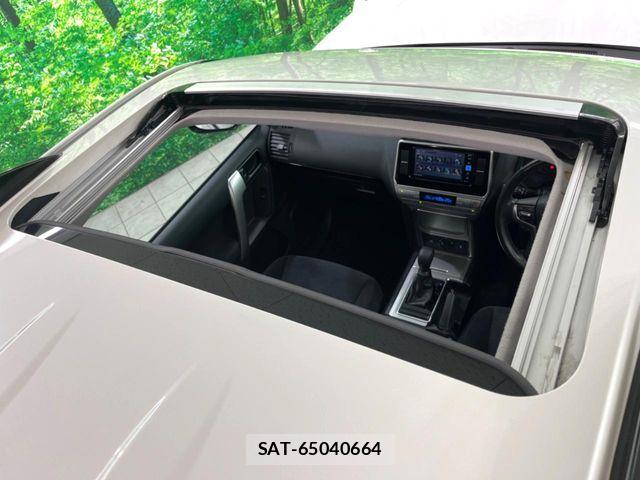 Toyota LAND CRUISER PRADO 2023-11 7358365-2