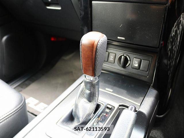 Toyota LAND CRUISER PRADO 2017-01 7358371-13