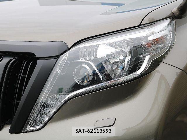 Toyota LAND CRUISER PRADO 2017-01 7358371-18