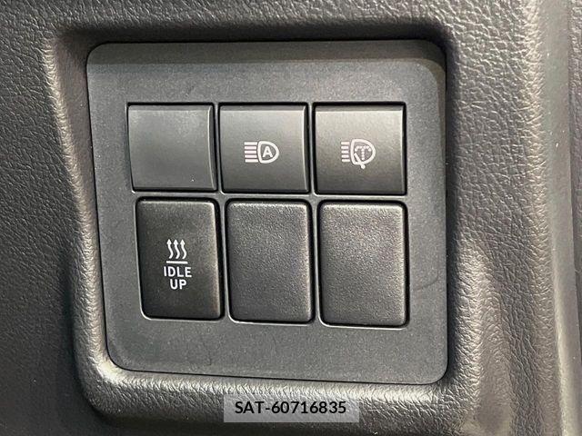 Toyota LAND CRUISER PRADO 2019-06 7358366-6