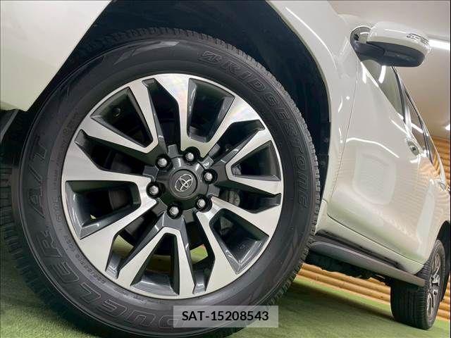 Toyota LAND CRUISER PRADO 2022-02 7358352-10