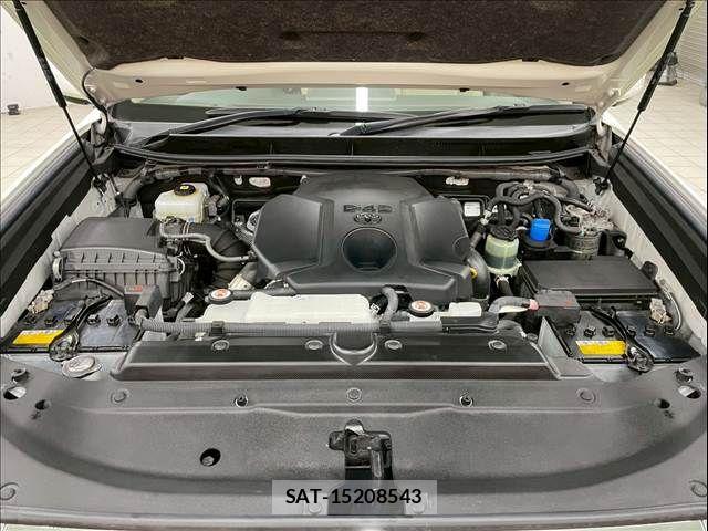 Toyota LAND CRUISER PRADO 2022-02 7358352-13