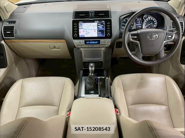 Toyota LAND CRUISER PRADO 2022-02 7358352-2