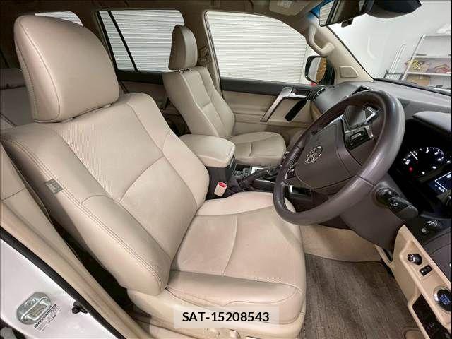 Toyota LAND CRUISER PRADO 2022-02 7358352-7