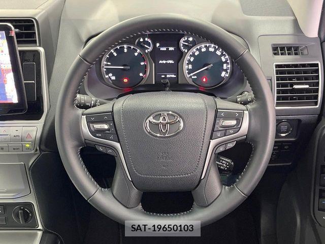 Toyota LAND CRUISER PRADO 2023-04 7358350-11