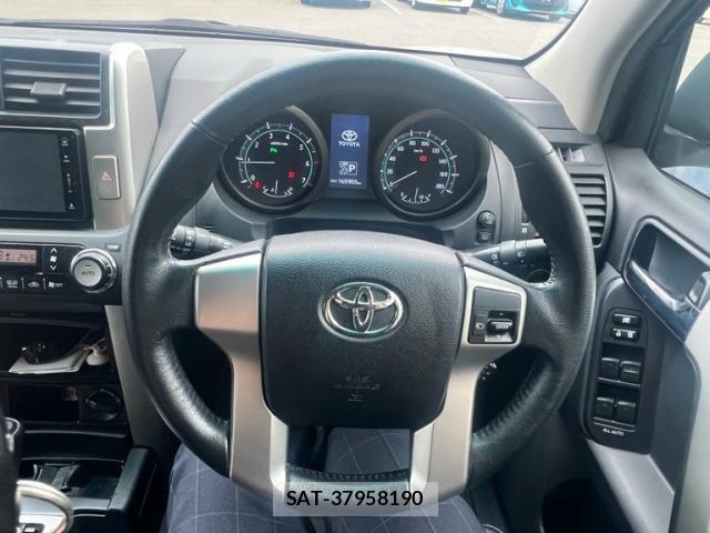 Toyota LAND CRUISER PRADO 2011-06 7358373-10