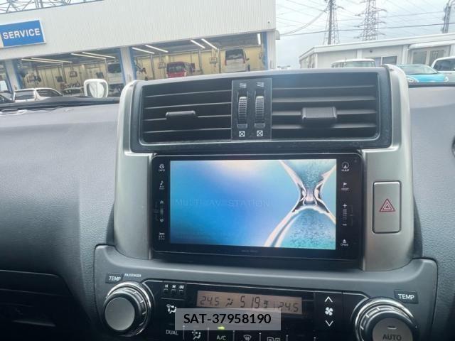Toyota LAND CRUISER PRADO 2011-06 7358373-12