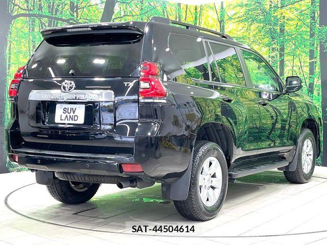 Toyota LAND CRUISER PRADO 2023-06 7392581-14
