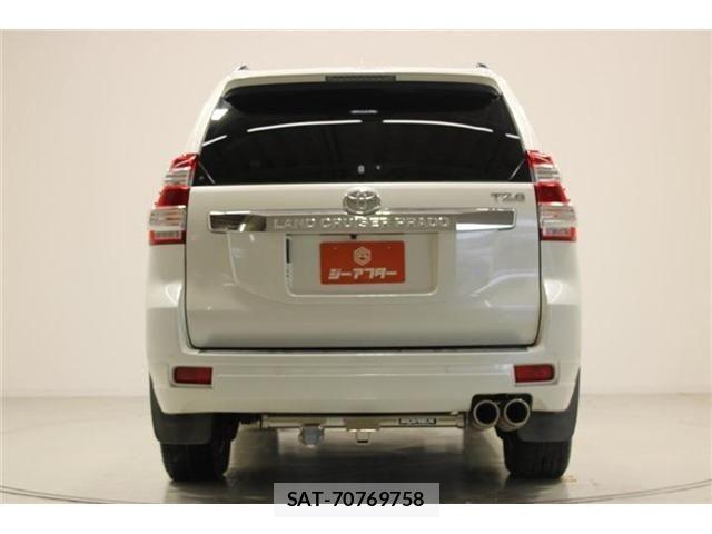 Toyota LAND CRUISER PRADO 2015-08 7392590-11