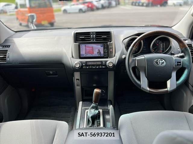 Toyota LAND CRUISER PRADO 2012-01 7392593-1